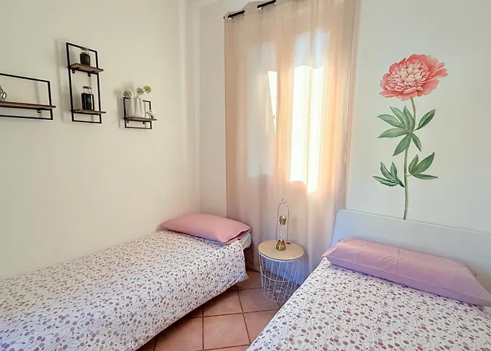 L'acero Rosso - Giardino Privato E Box Auto ميناجيو