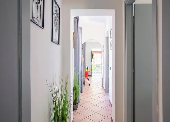 L'acero Rosso - Giardino Privato E Box Auto * ميناجيو