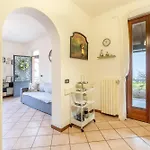 L'acero Rosso - Giardino Privato E Box Auto Apartment *