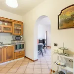 L'acero Rosso - Giardino Privato E Box Auto Apartment *