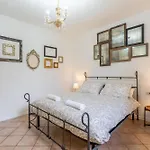 L'acero Rosso - Giardino Privato E Box Auto Apartment
