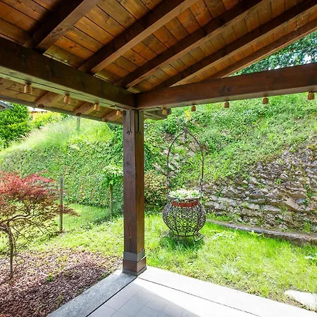 L'acero Rosso - Giardino Privato E Box Auto