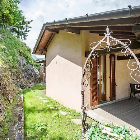 L'acero Rosso - Giardino Privato E Box Auto Tatil Evi *