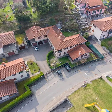 L'acero Rosso - Giardino Privato E Box Auto Apartment *