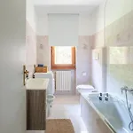 L'acero Rosso - Giardino Privato E Box Auto Daire *