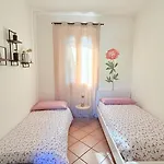 Daire L'acero Rosso - Giardino Privato E Box Auto *