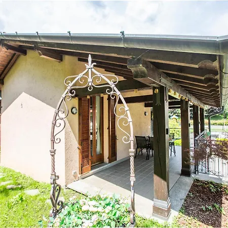 Ferienhaus L'acero Rosso - Giardino Privato E Box Auto