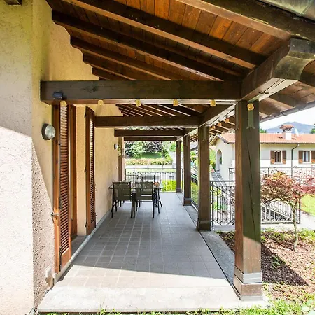 Ferienhaus L'acero Rosso - Giardino Privato E Box Auto Menaggio