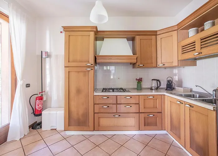 L'acero Rosso - Giardino Privato E Box Auto *