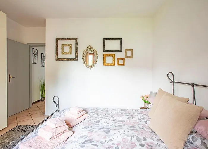 Ferienhaus L'acero Rosso - Giardino Privato E Box Auto Menaggio